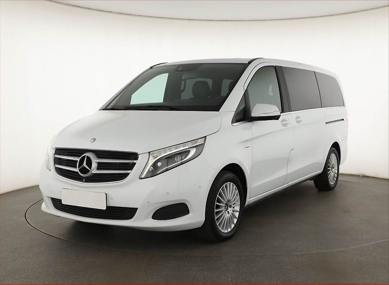 Mercedes-Benz Třídy V (2015) 250 d, ČR, DPH - fotka 2 z 21