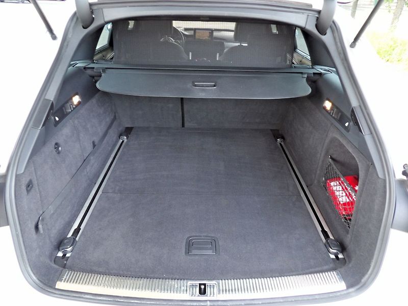 Audi A6 3.0TDI Sline quattro Vzduch DP - fotka 29 z 35