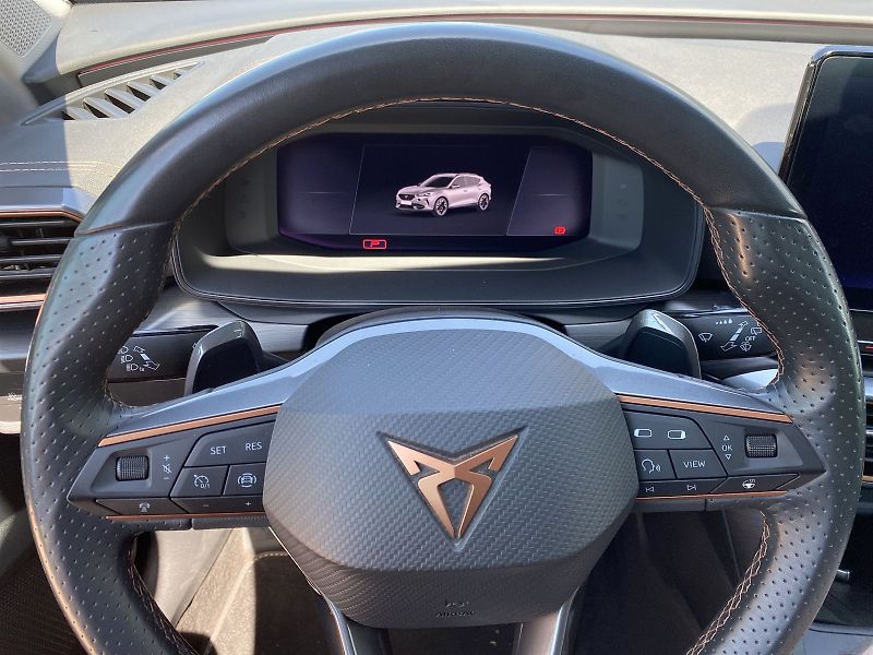 Cupra Formentor (2024) 1.5 TSI DSG - fotka 18 z 45