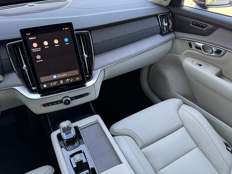 Volvo XC90 (2026) ULTRA T8, 360°, PANORAMA, VZDU - fotka 25 z 25