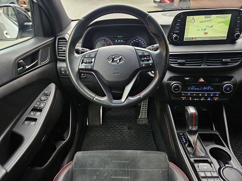 Hyundai Tucson 2,0D N-Line Premium,4x4, 1.maj - fotka 18 z 44