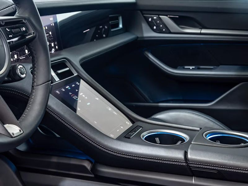 Porsche Taycan 4S Cross Turismo Pano 360 Inno - fotka 14 z 19
