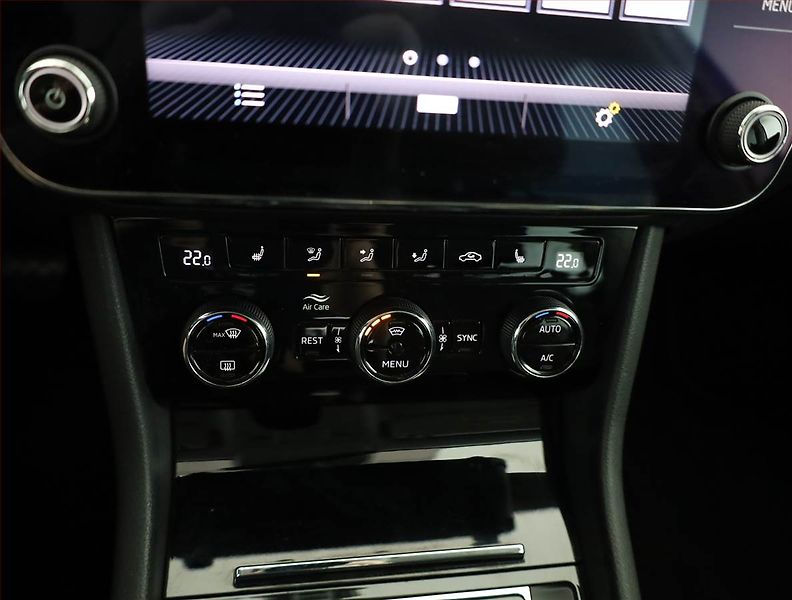 Škoda Superb (2018) Style Plus 2.0 TDI, 4X4 - fotka 10 z 21