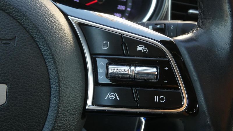 Kia Ceed 1.5 T-GDI TOP - fotka 13 z 23
