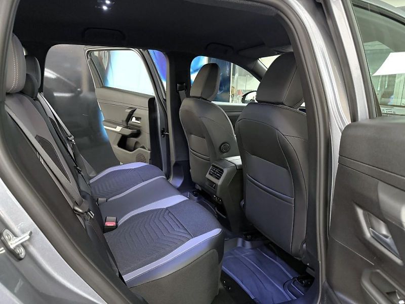 Jeep Compass (2026) NEW e-Hybrid 145k eDCT6 Altitu - fotka 8 z 16