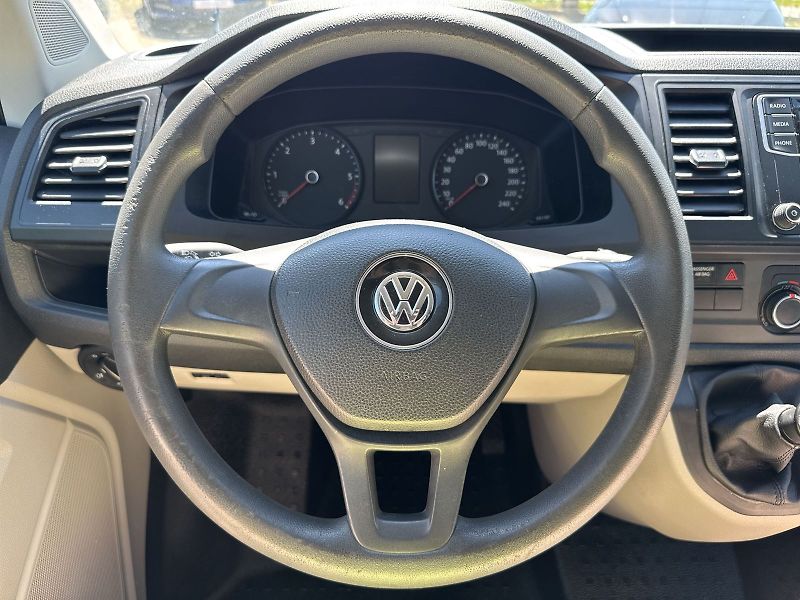 Volkswagen Transporter (2016) 2.0 TDI T6 Long 4x4 - fotka 6 z 28
