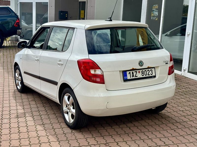 Škoda Fabia (2010) 1.2TSI - fotka 6 z 20