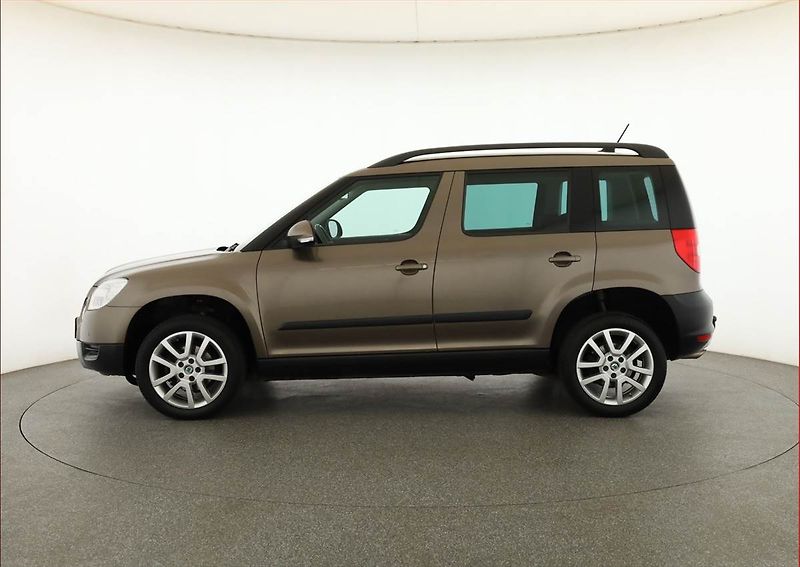 Škoda Yeti (2011) 2.0 TDI, 4X4, Navi, Tempomat - fotka 3 z 18