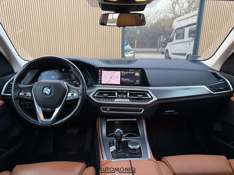 BMW X5 (2019) xDrive30d Panorama, Ambient - fotka 4 z 27