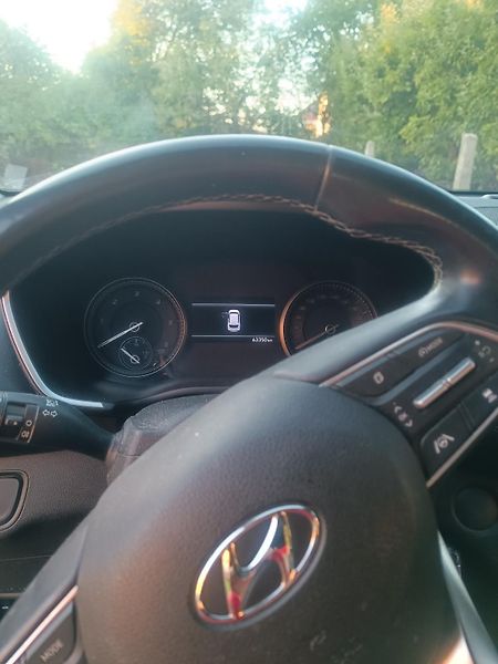 Hyundai Santa Fe (2022) - fotka 8 z 8