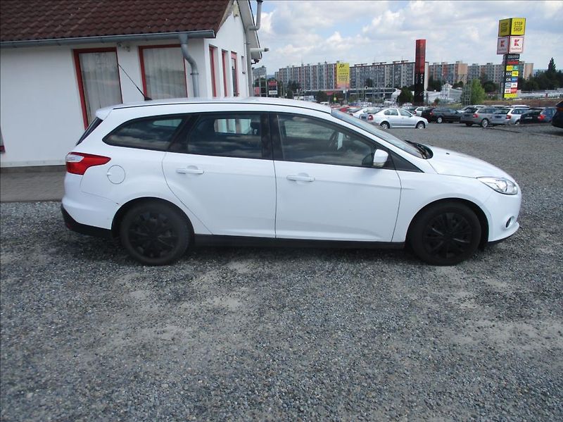 Ford Focus 1,6 TDCi, klima,serv.kniha,CZ, - fotka 5 z 29