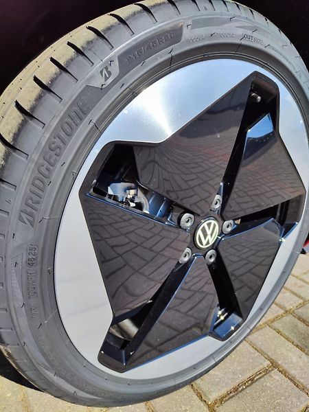 Volkswagen Ostatní (2025) ID.3 Pro S People,150kW,79kWh - fotka 11 z 31