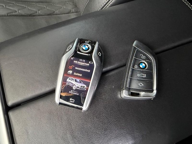 BMW X7 4,0i xDrive,mPaket competition - fotka 50 z 50