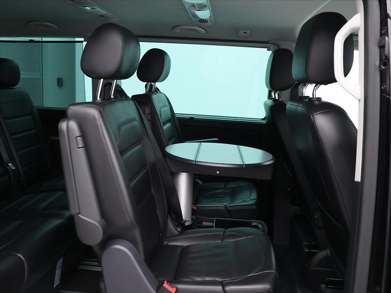 Volkswagen Multivan 2,0 TDI 150kW Highline LED - fotka 13 z 36
