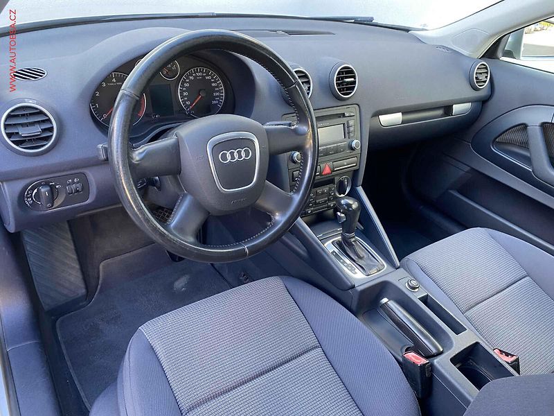 Audi A3 (2007) 1.6 i, ČR - fotka 7 z 17