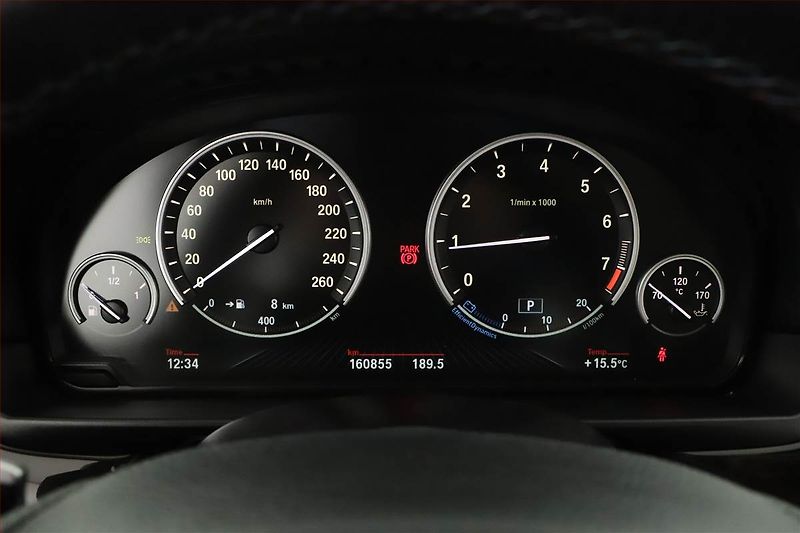 BMW Řada 5 (2014) 520i, Automat, Kůže, Navi - fotka 9 z 20