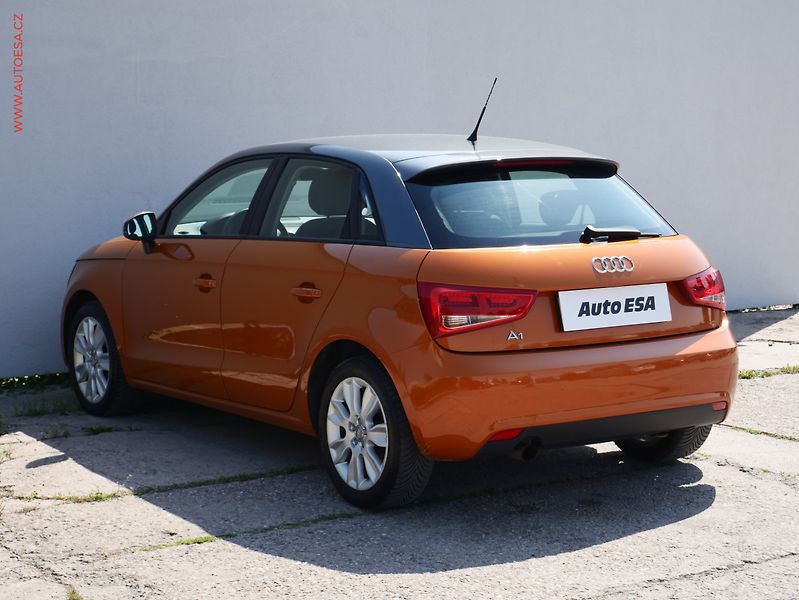 Audi A1 (2014) 1.2 TFSi, Attraction, bixen - fotka 4 z 20