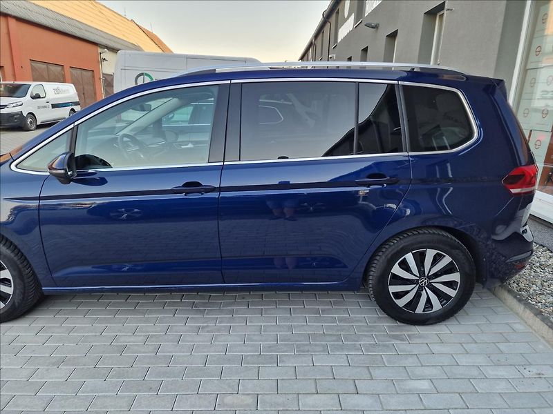 Volkswagen Touran 1.5 TSI DSG Evo Highline,ČR - fotka 44 z 50