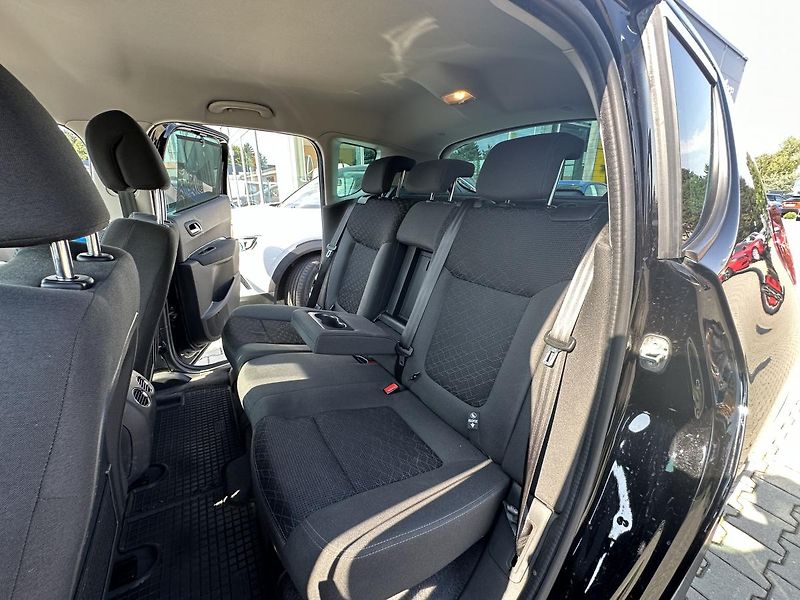 Peugeot 3008 (2015) Acttive 1.6HDi 88kW Navi 1maj - fotka 38 z 47
