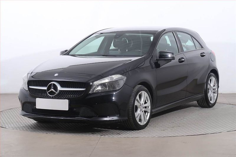 Mercedes-Benz Třídy A (2017) A 200 d, Automat, Navi - fotka 2 z 23