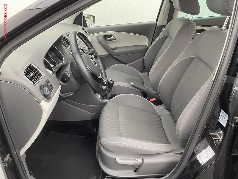 Volkswagen Polo (2014) 1.0 MPi, Fresh, +ALU - fotka 9 z 17