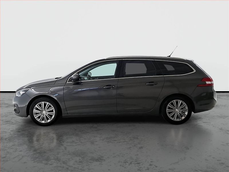 Peugeot 308 (2018) Active 1.2 PureTech, ČR,1.maj - fotka 3 z 20