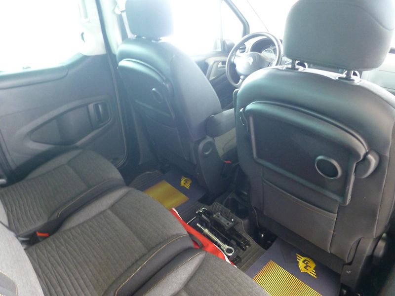 Citroën Berlingo (2018) 1,6i-88KW*KAMERA*ALU**PŮVOD ČR - fotka 21 z 31
