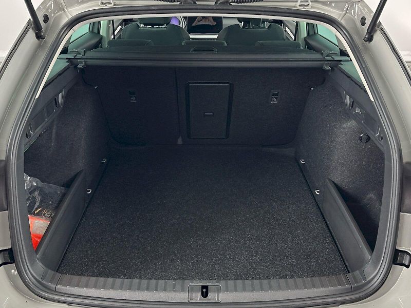 Škoda Octavia (2025) Combi 1.5TSI 110kW Selection - fotka 25 z 28