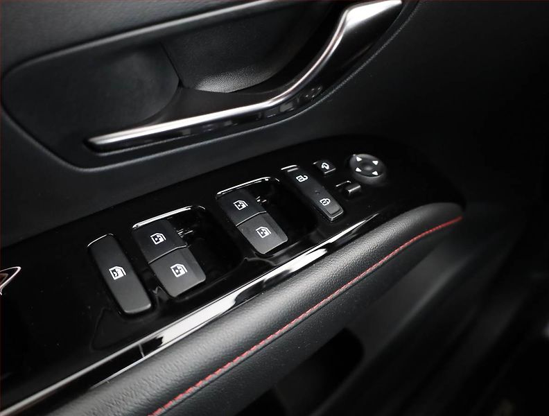 Hyundai Tucson (2022) N-Line 1.6 T-GDI - fotka 12 z 15