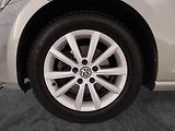 Volkswagen Golf (2015) Comfortline 1.2 TSI, Automat - náhled 15