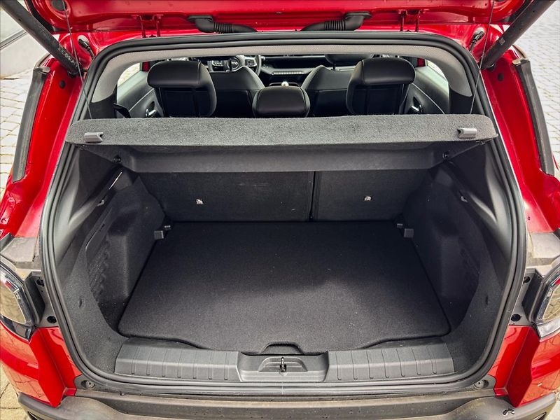 Jeep Avenger 1,2 ALTITUDE WINTER INC - fotka 13 z 20