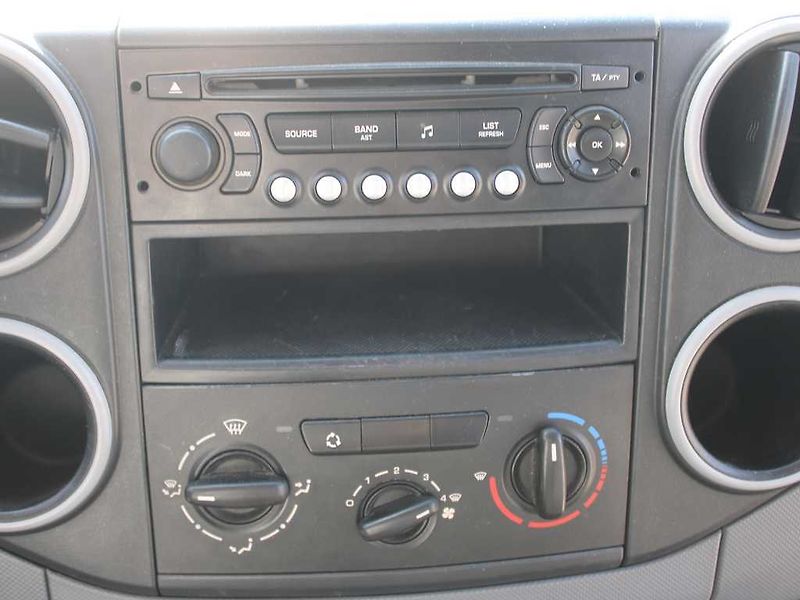 Peugeot Partner EURO 5 - fotka 10 z 17