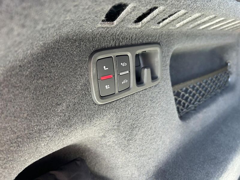 Audi SQ8 4.0 TDI V8 quattro B&O CERAMIC - fotka 39 z 41