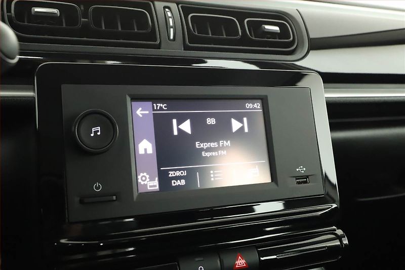Citroën C3 (2021) 1.2 PureTech, ČR,1.maj - fotka 11 z 12