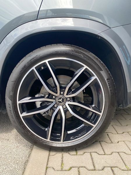 Mercedes-Benz GLE 4M AMG Airmatic Coupe - fotka 19 z 19
