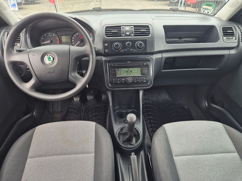 Škoda Fabia 1.4i 63kW, nová STK - fotka 11 z 17