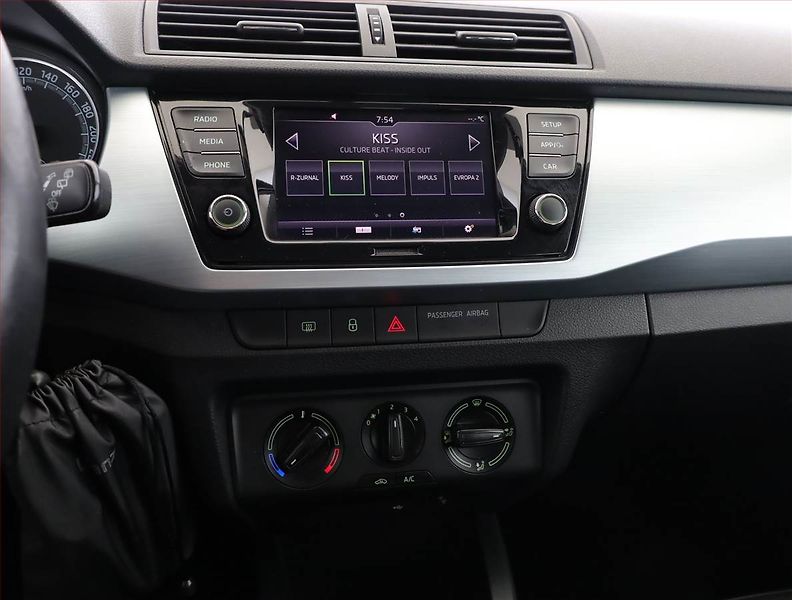 Škoda Fabia (2019) Ambition 1.0 TSI, Serv.kniha - fotka 10 z 17