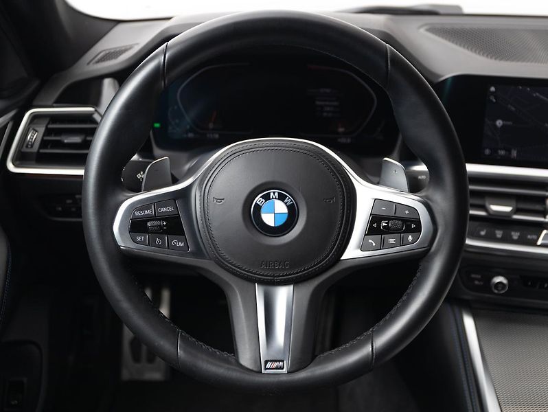 BMW Řada 4 420d xDrive - fotka 12 z 22
