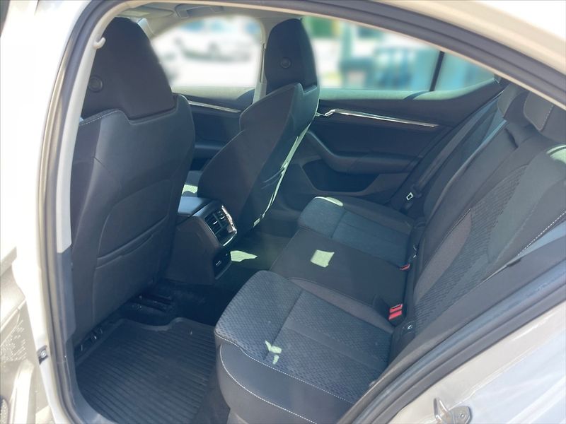 Škoda Octavia 2,0 TDI 85 Style - fotka 8 z 11
