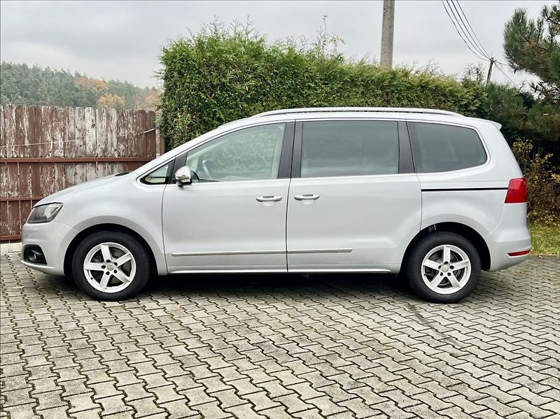 Seat Alhambra 2,0 TDi / STYLE / DSG / 7-míst - fotka 2 z 44