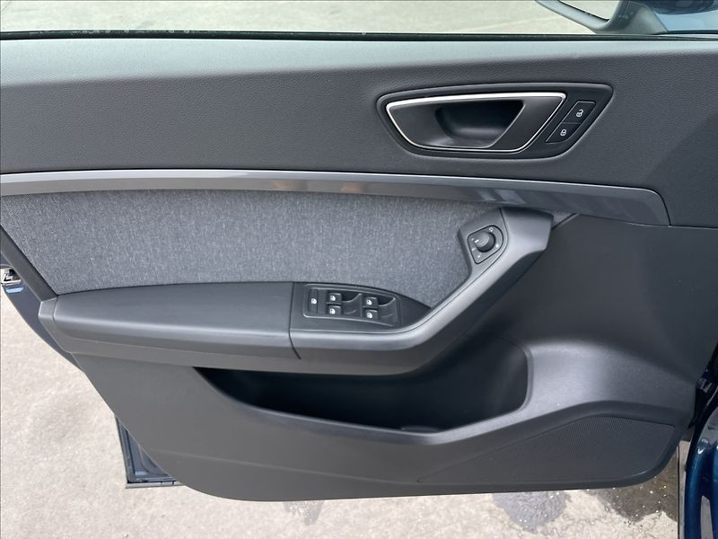 Seat Ateca 1,5 TSI Style Kamera+PDC - fotka 14 z 22