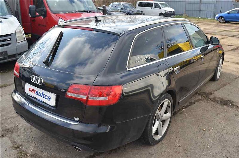 Audi A6 (2010) AVANT 3,0 TDI QUATTRO - fotka 4 z 31