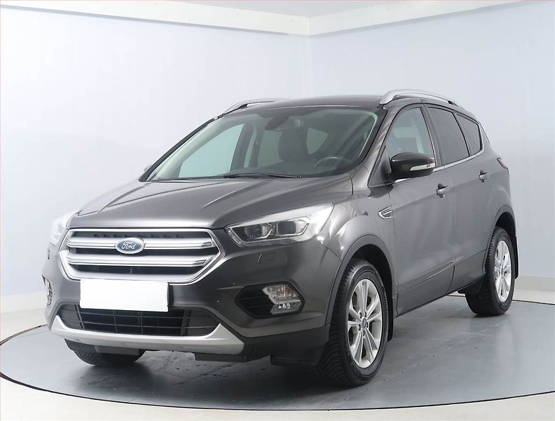Ford Kuga (2019) 1.5 EcoBoost, Kůže, Navi - fotka 2 z 15