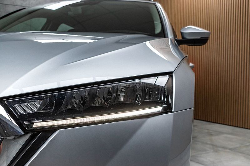 Škoda Octavia 2.0TDi*AMBITION*DPH*SERVIS - fotka 37 z 42