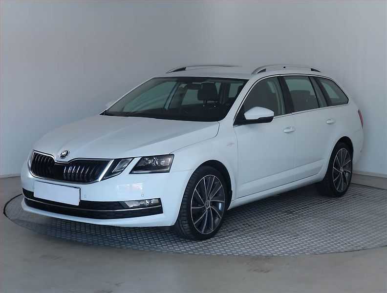 Škoda Octavia (2017) Laurin&Klement 2.0 TDI, 4X4 - fotka 2 z 21