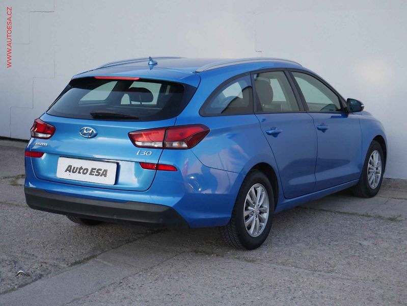 Hyundai i30 (2017) 1.6CRDi, ČR - fotka 6 z 14