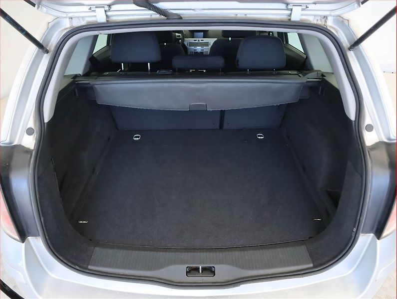 Opel Astra (2012) 1.6 16V, Serv.kniha, po STK - fotka 14 z 15