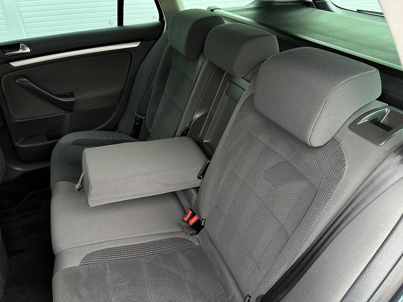 Volkswagen Golf Variant 1.4TSi Variant 122PS 2Z.Climat - fotka 27 z 33