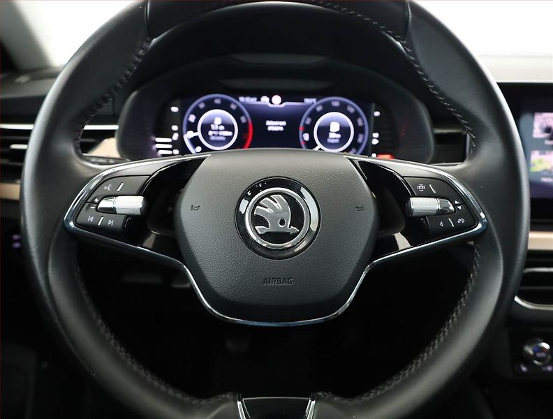 Škoda Scala (2021) Style 1.0 TSI, Serv.kniha - fotka 8 z 20
