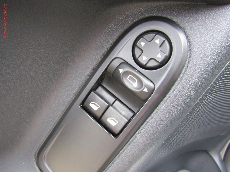 Citroën C3 (2015) 1.2 i, AC - fotka 10 z 16